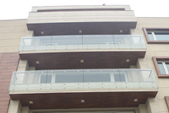 glass railing manufacturer